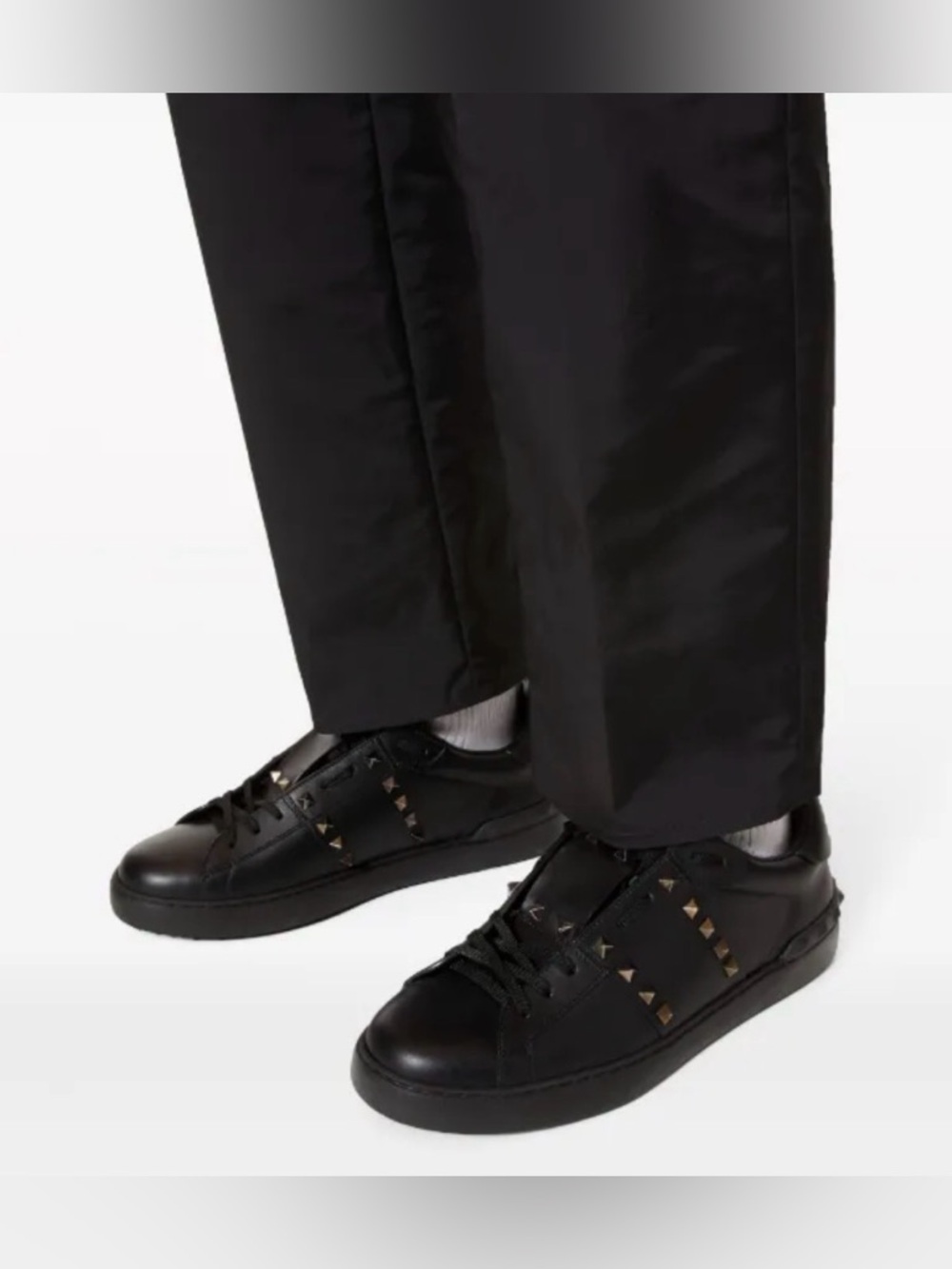 Valentino Garavani Rockstud Accents Leather Sneakers Sz 37
